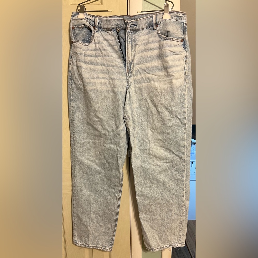American Eagle Light Blue Denim Jeans